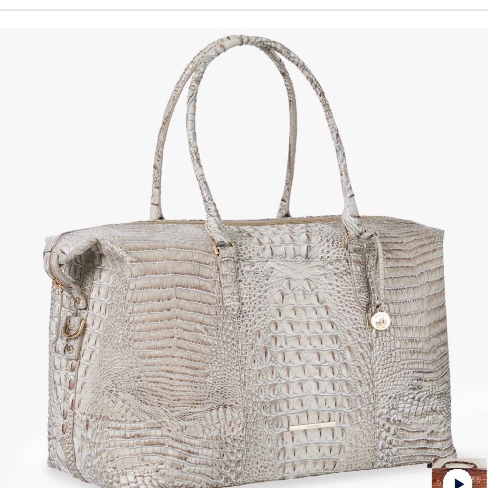Like New! Brahmin Duxbury Weekender Bag
Fairest Grey Melbourne Genuine leather